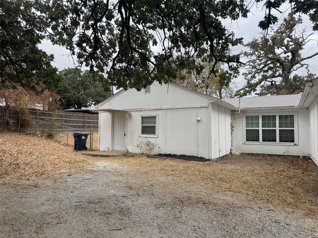 708 Ioof Street - Photo 1