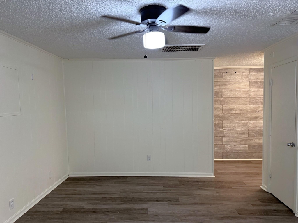 708 Ioof Street - Photo 3