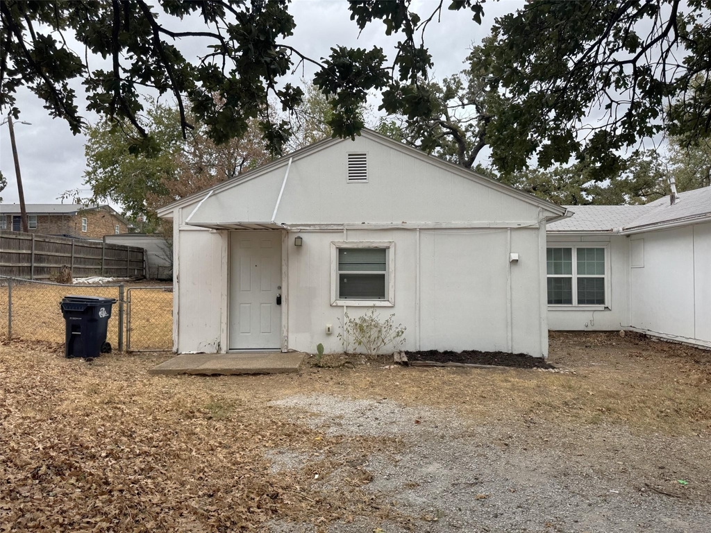 708 Ioof Street - Photo 0