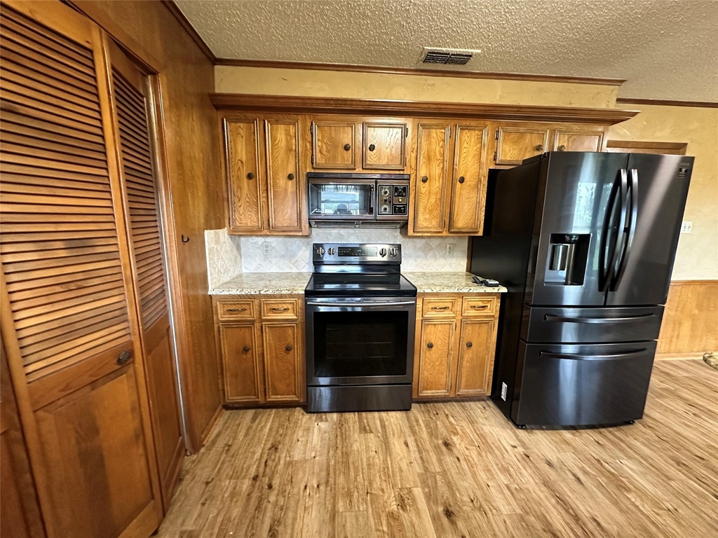 120 W Drane Avenue - Photo 13