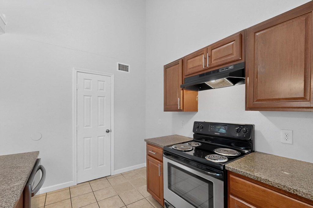 918 Sylvan Creek Drive - Photo 13