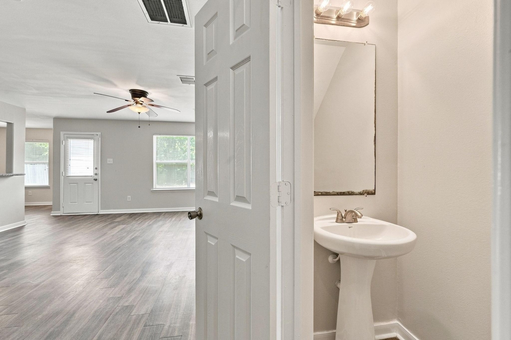 6811 Waterlilly View Lane - Photo 21