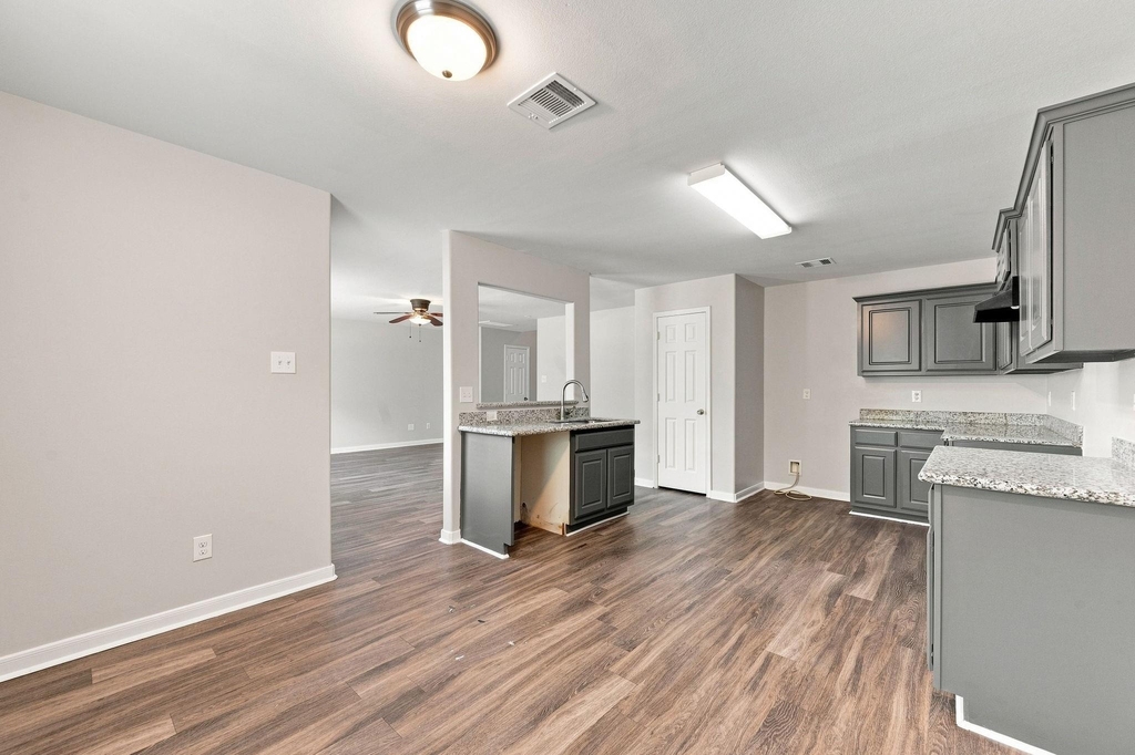 6811 Waterlilly View Lane - Photo 3