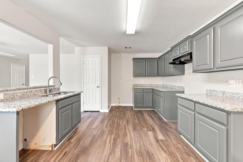 6811 Waterlilly View Lane - Photo 5