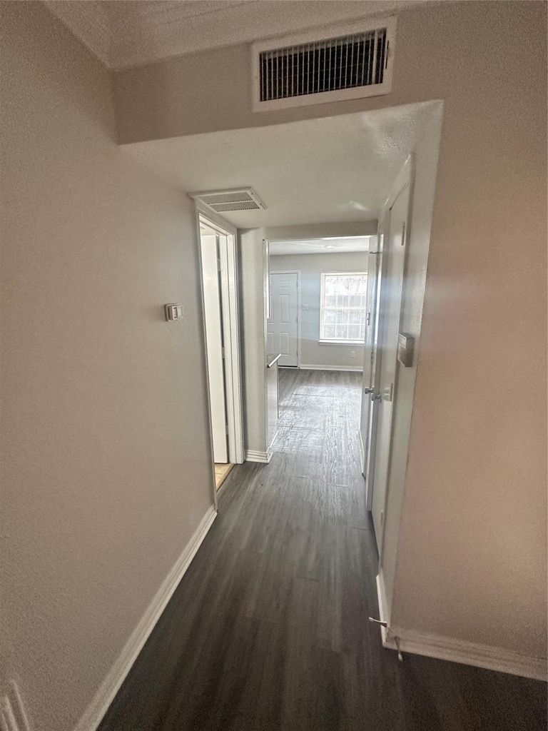 2268 Colony Court - Photo 10
