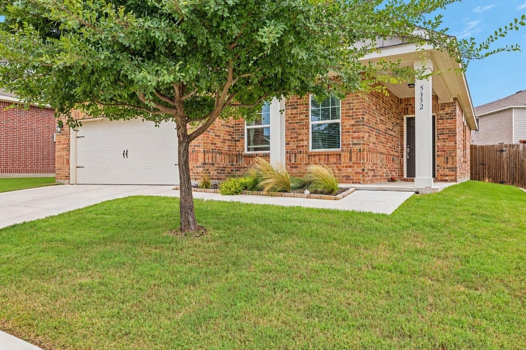 5332 Northfield Drive - Photo 2