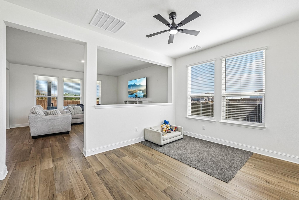 721 Saint Lawrence Drive - Photo 8