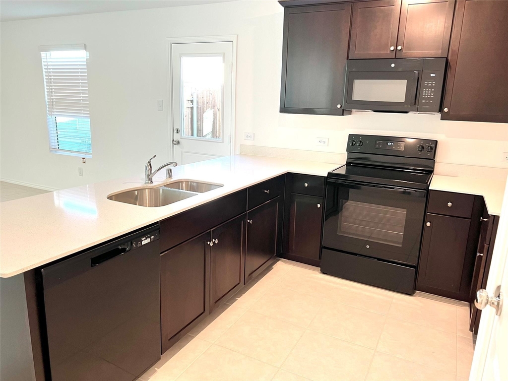 5836 Timber Point Drive - Photo 6