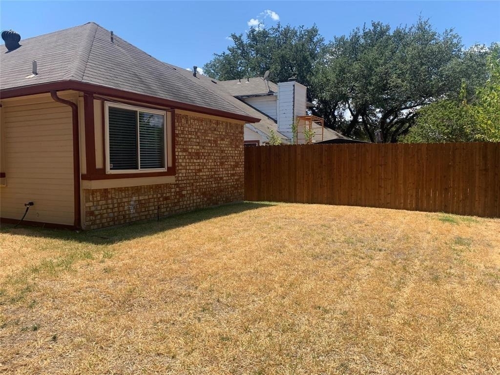 2766 Claremont Drive - Photo 17