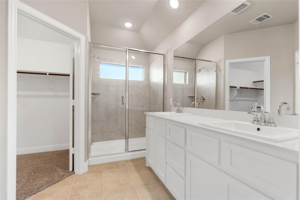 1253 Carinna Drive - Photo 8