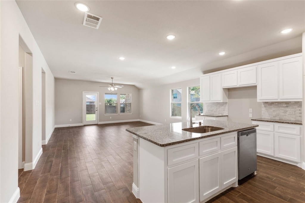 1253 Carinna Drive - Photo 21