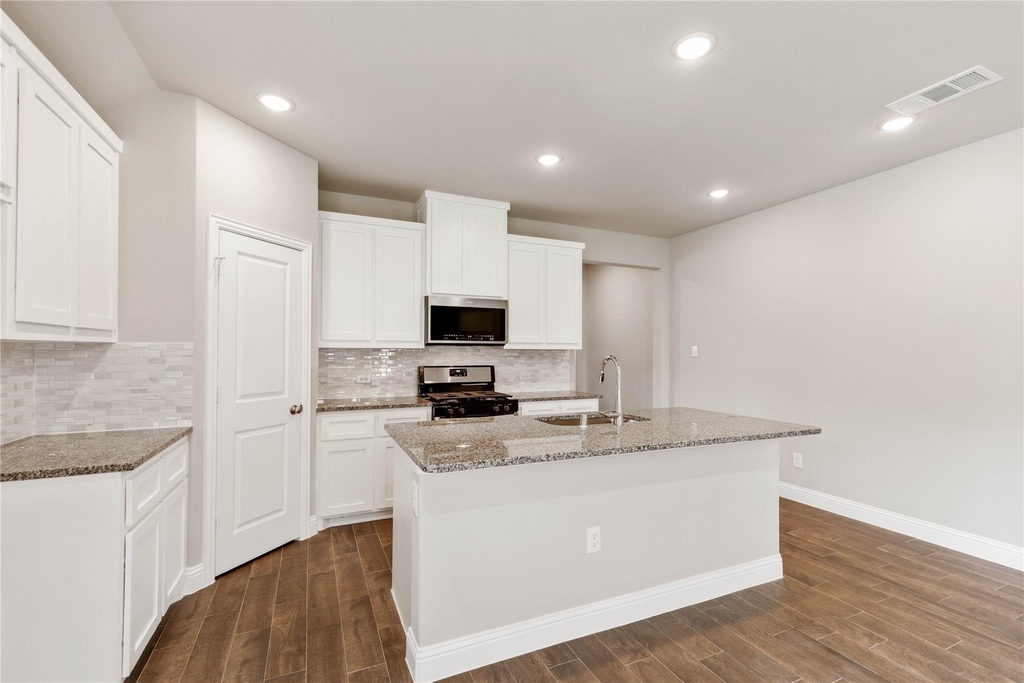 1253 Carinna Drive - Photo 28