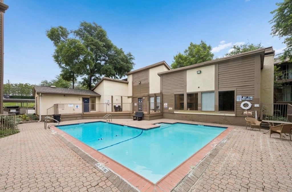 6050 Melody Lane - Photo 14
