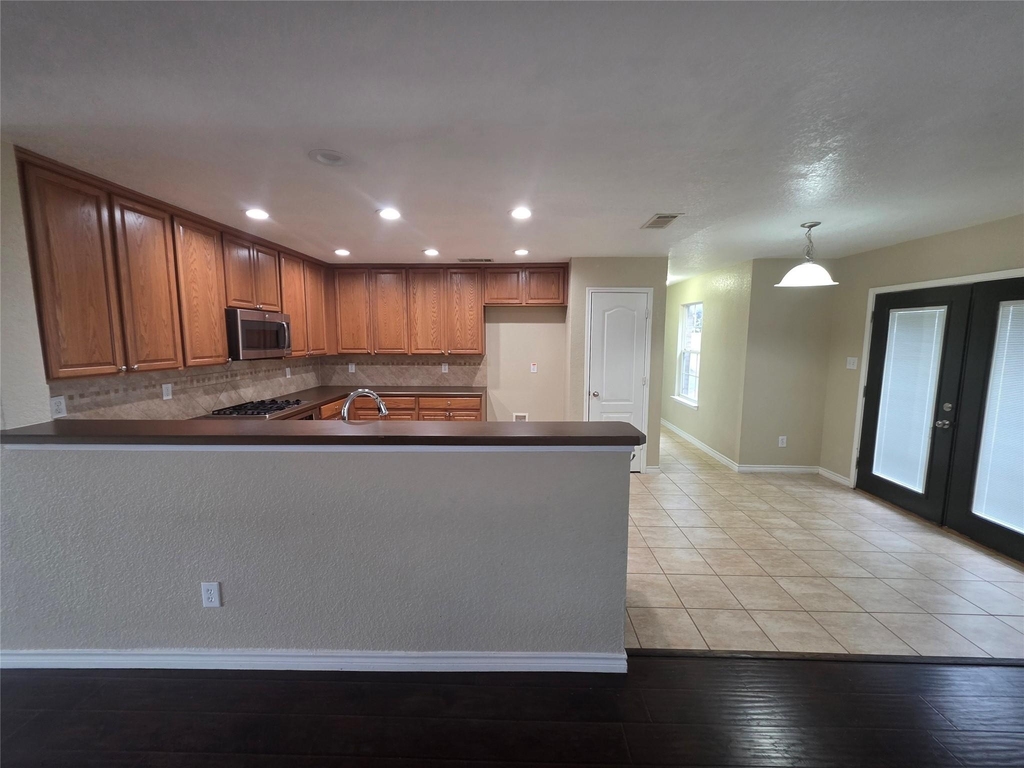 4207 Bayside Court - Photo 12