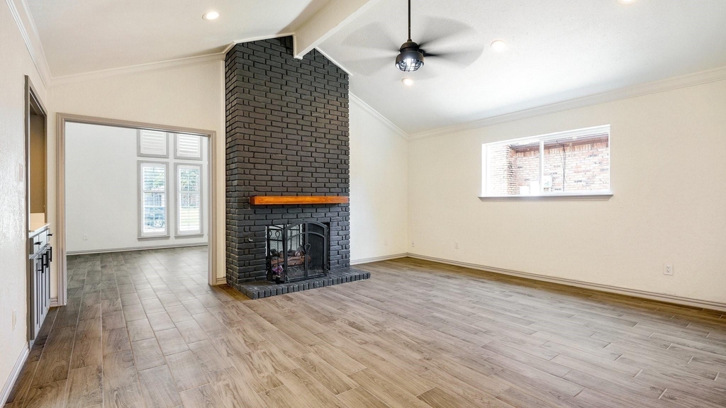 2616 Ellis Court - Photo 11