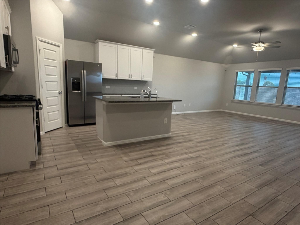 442 Kingsbury Avenue - Photo 7