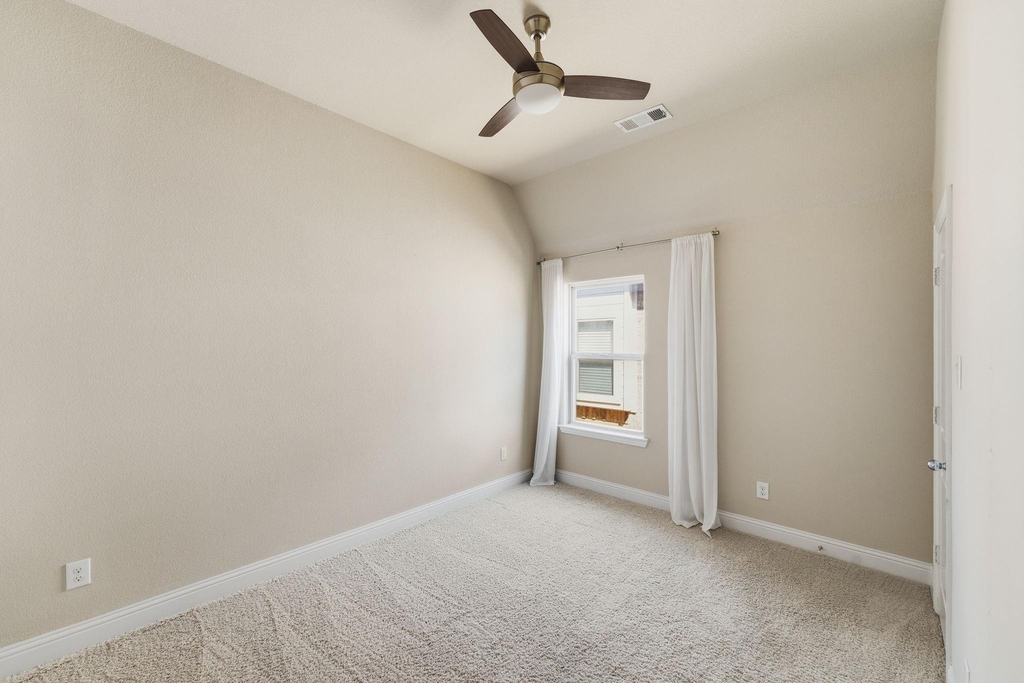 5117 Ember Place - Photo 14