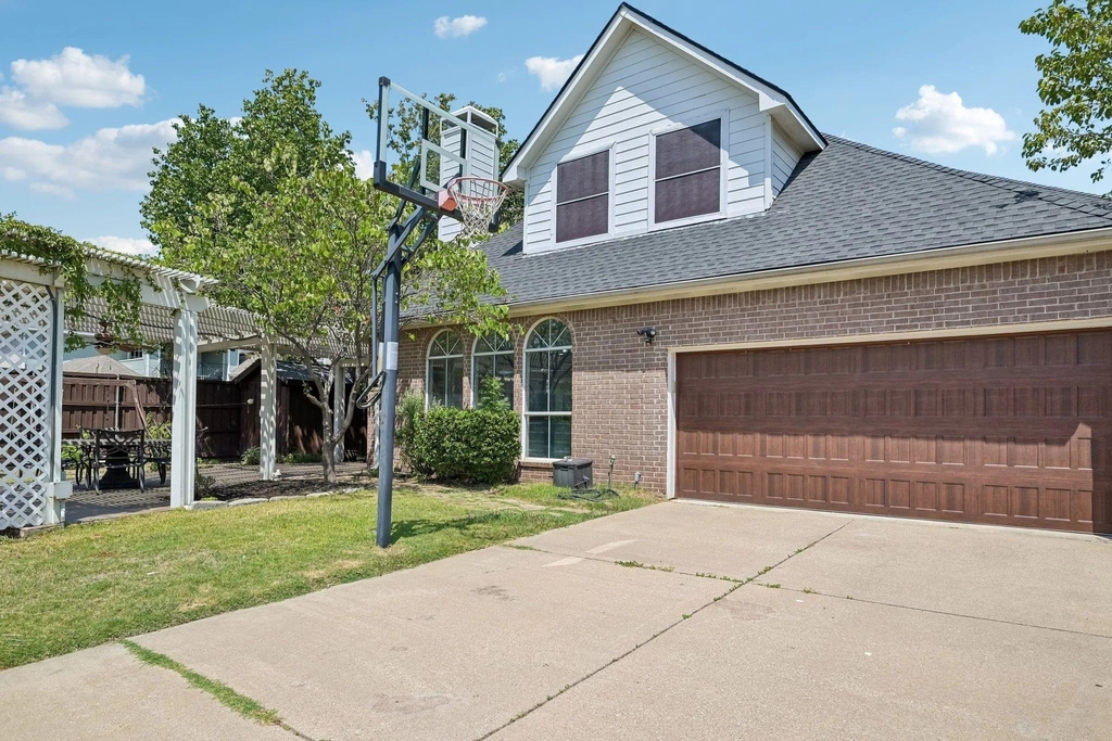525 Blackfield Drive - Photo 36