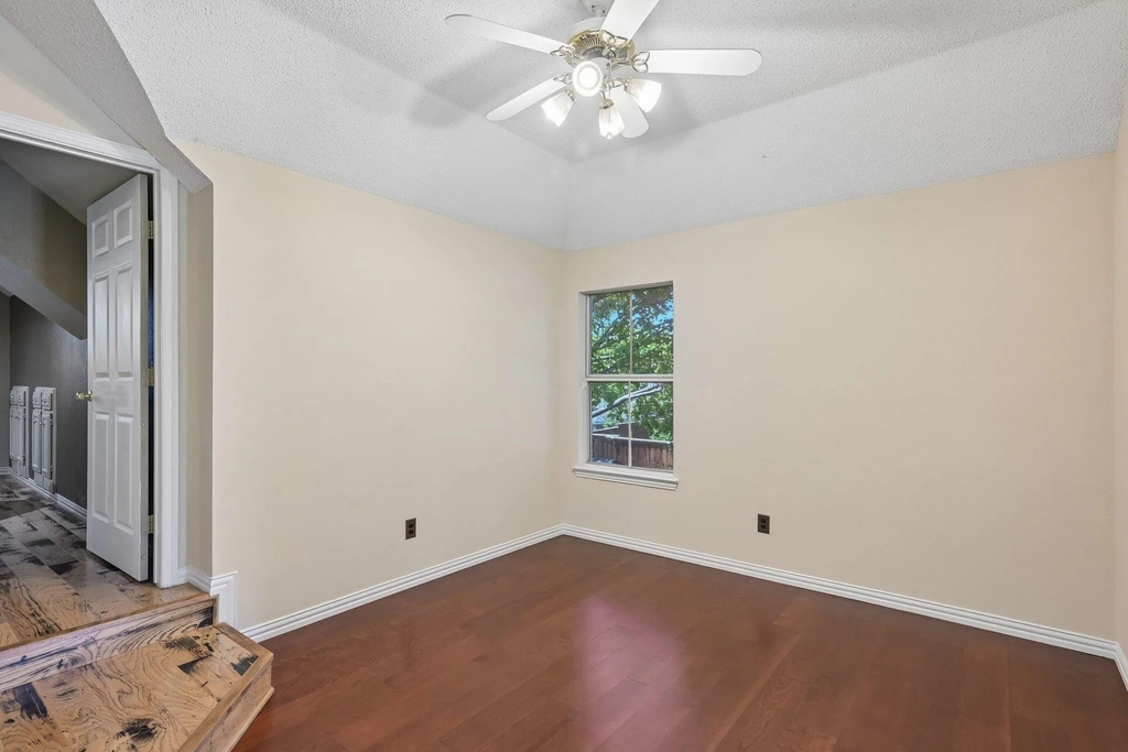 525 Blackfield Drive - Photo 13