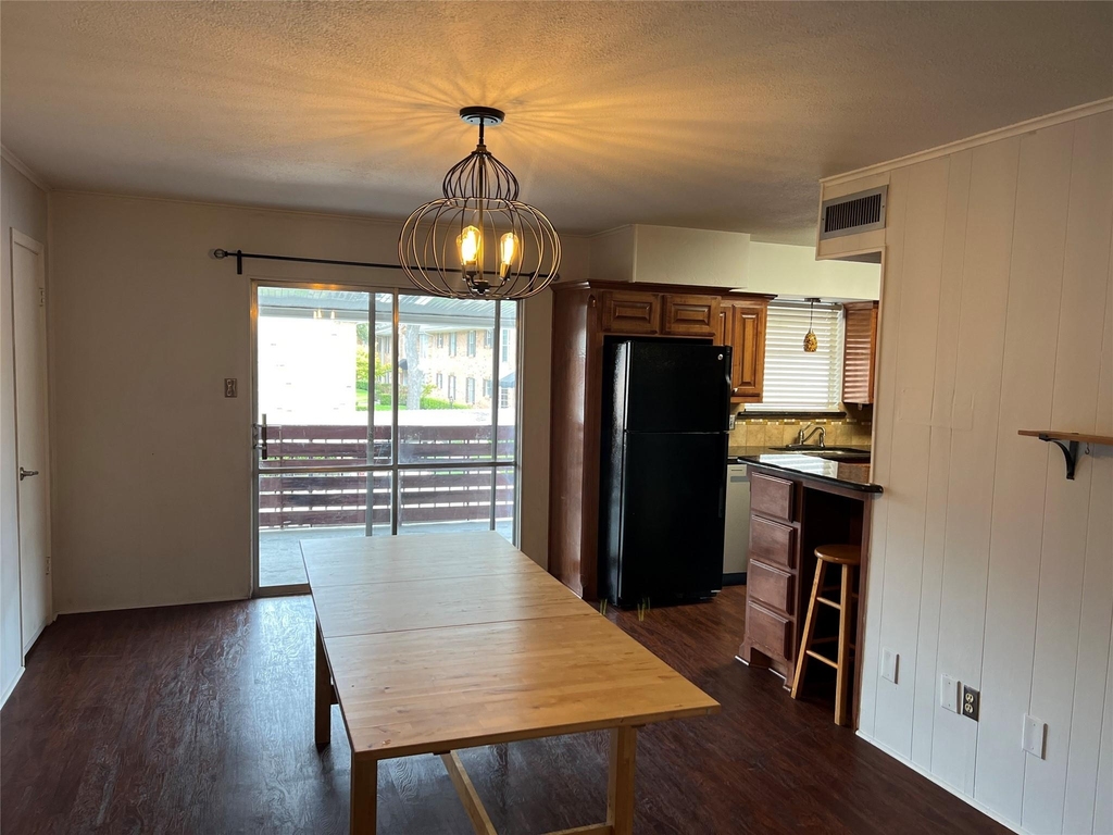 4715 Skillman Street - Photo 2