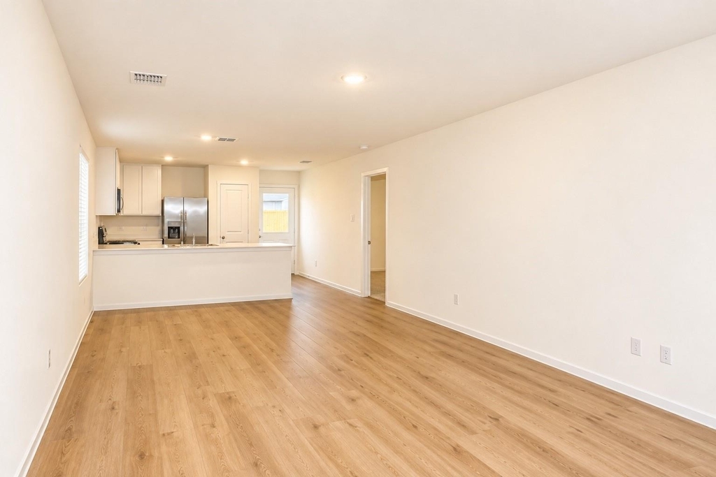 608 Finch Circle - Photo 6