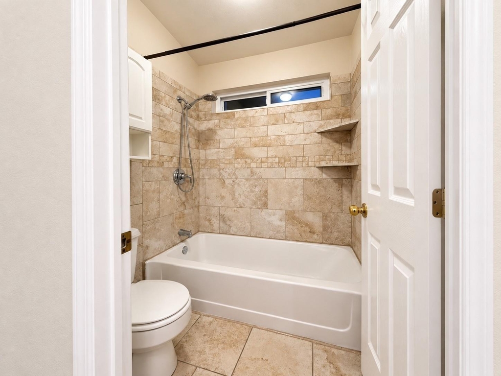 628 Raintree Circle - Photo 20