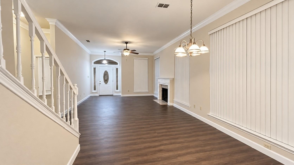 628 Raintree Circle - Photo 4