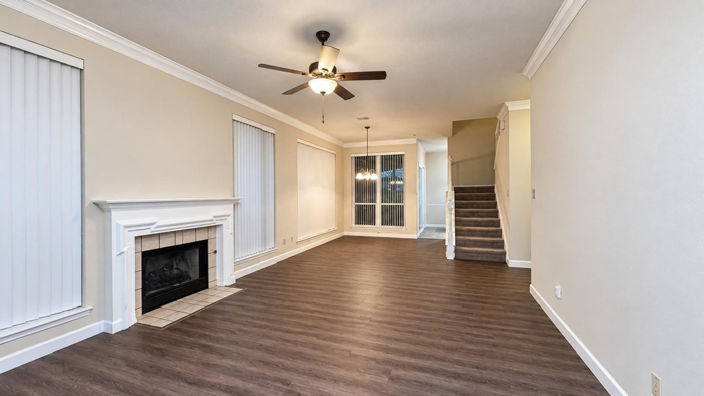 628 Raintree Circle - Photo 2