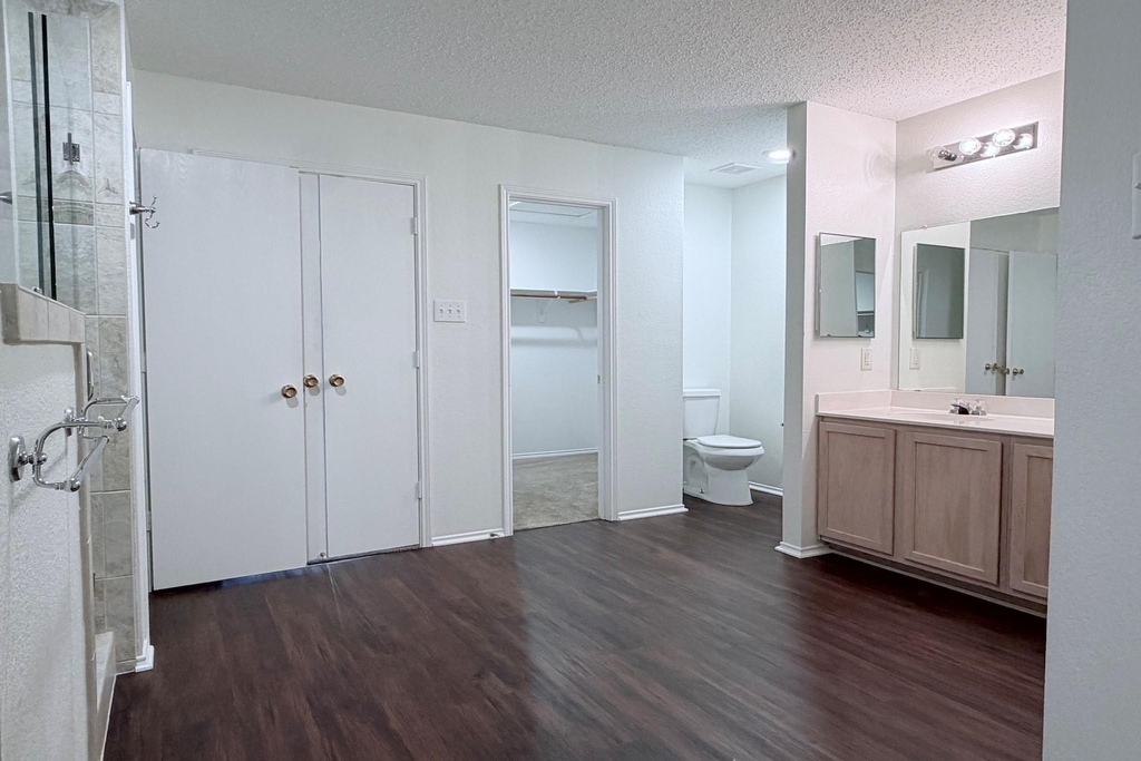 7909 Mosstree Drive - Photo 16