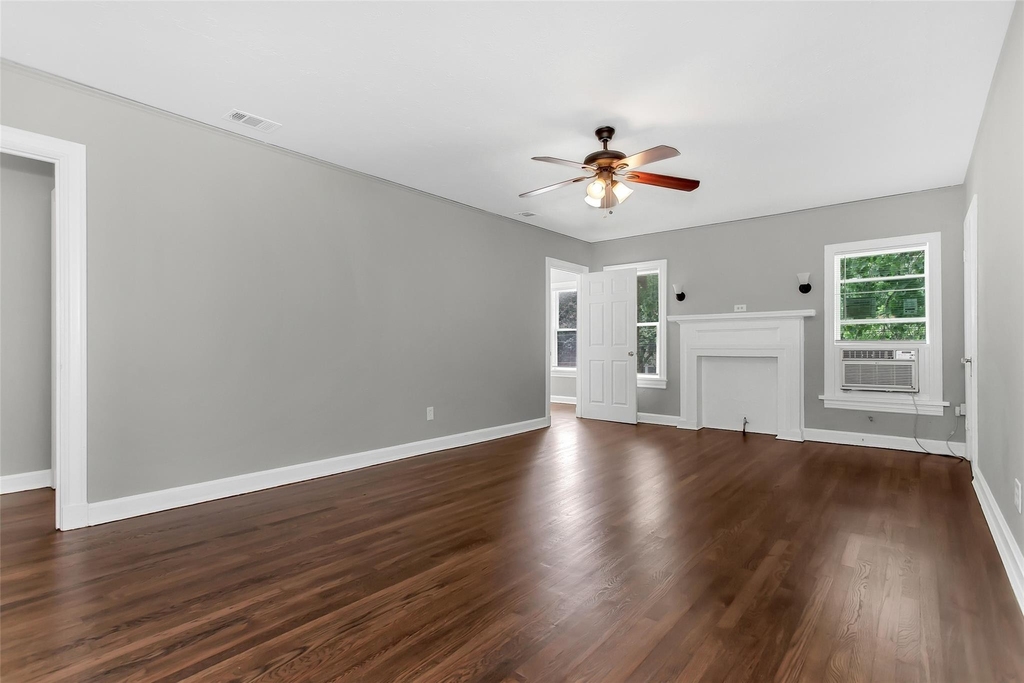 5705 Ross Avenue - Photo 5