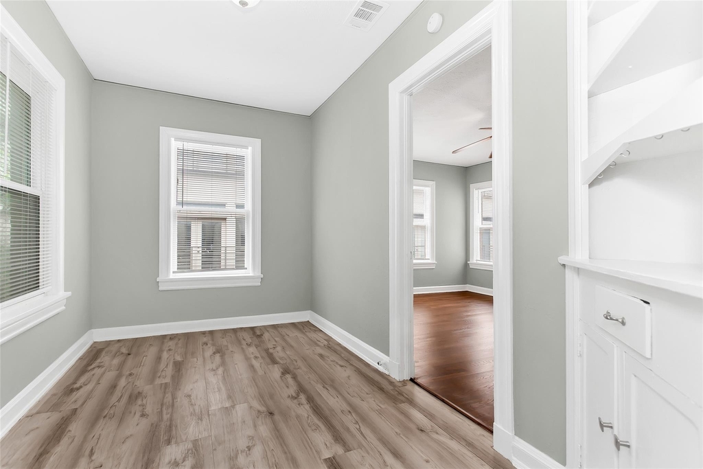 5705 Ross Avenue - Photo 16