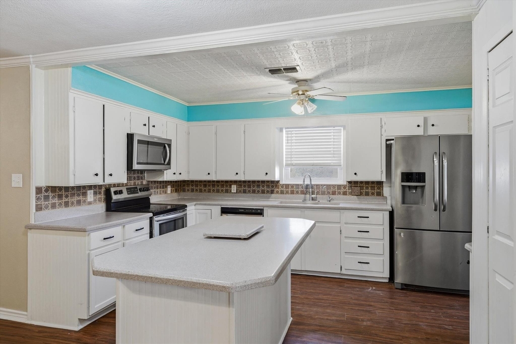 1729 Elliot Drive - Photo 7