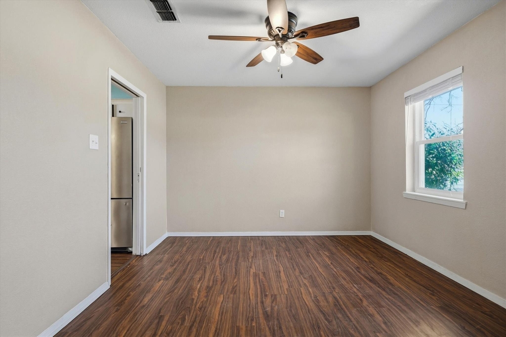 1729 Elliot Drive - Photo 11