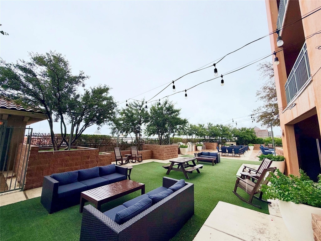 330 Las Colinas Boulevard E - Photo 32