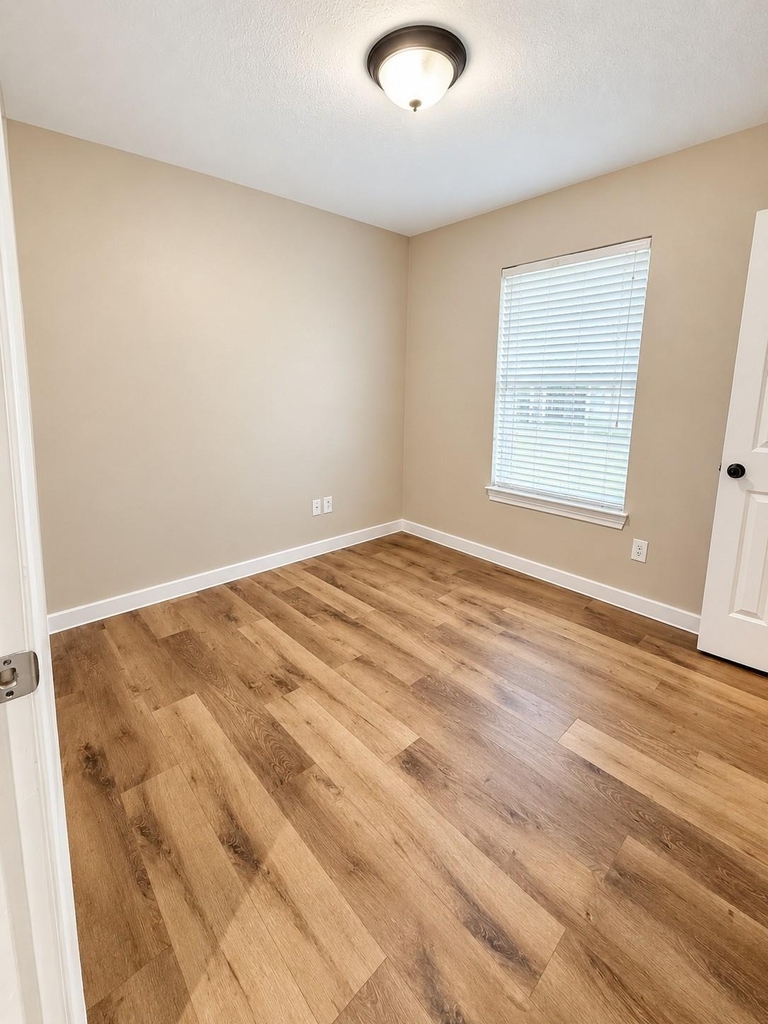 1102 Hamilton Street - Photo 9