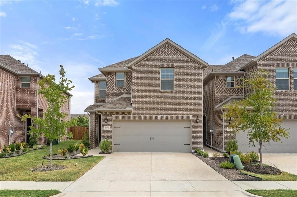 593 Hutchinson Lane - Photo 0