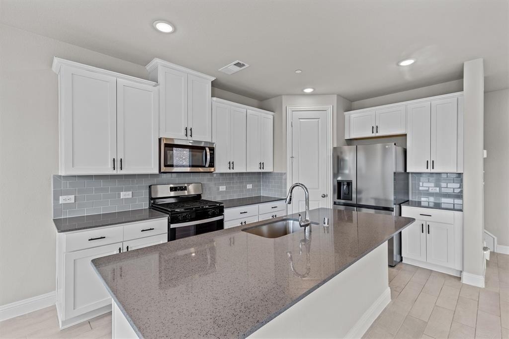 593 Hutchinson Lane - Photo 9