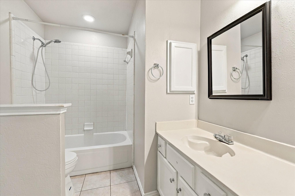 1653 Glenmore Drive - Photo 37