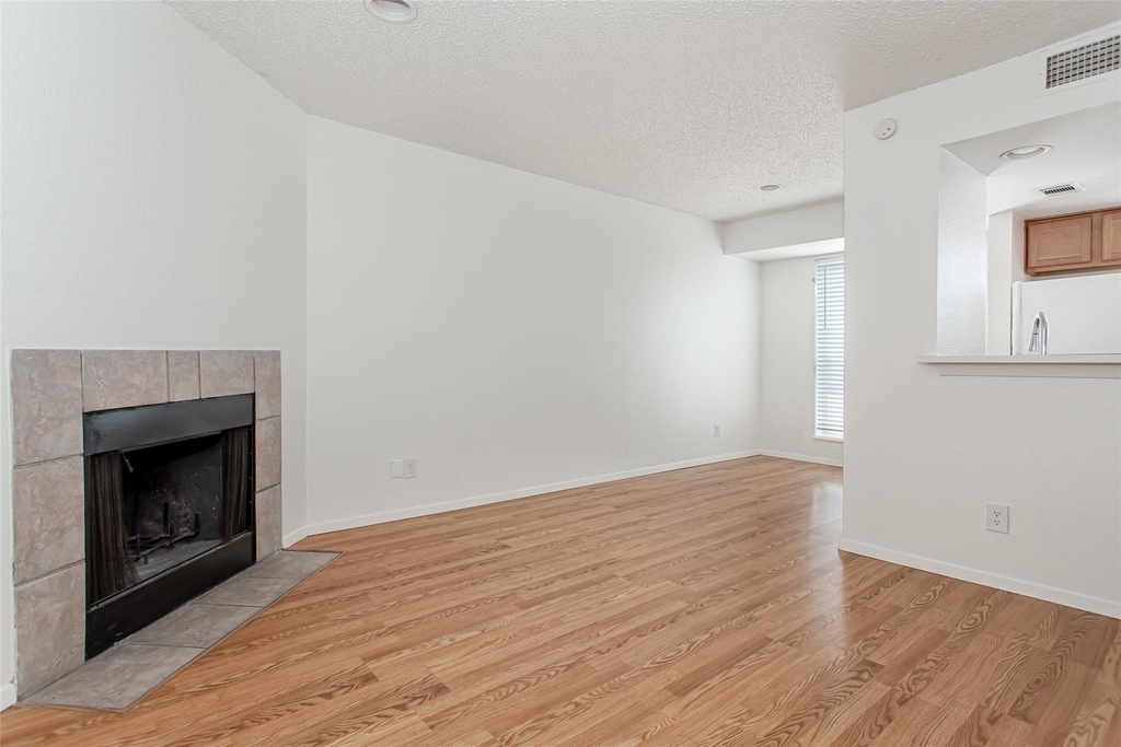 1901 N Fitzhugh Avenue - Photo 4