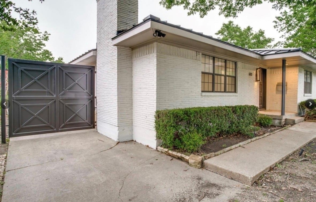 6811 Walnut Hill Lane - Photo 2