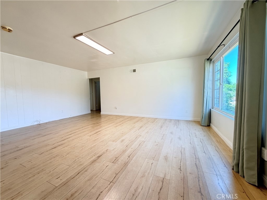 3007 Norsewood Drive - Photo 3
