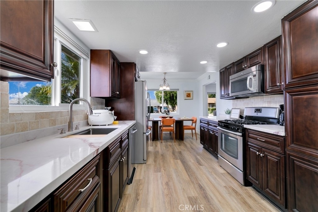 8017 Cambridge Avenue - Photo 9