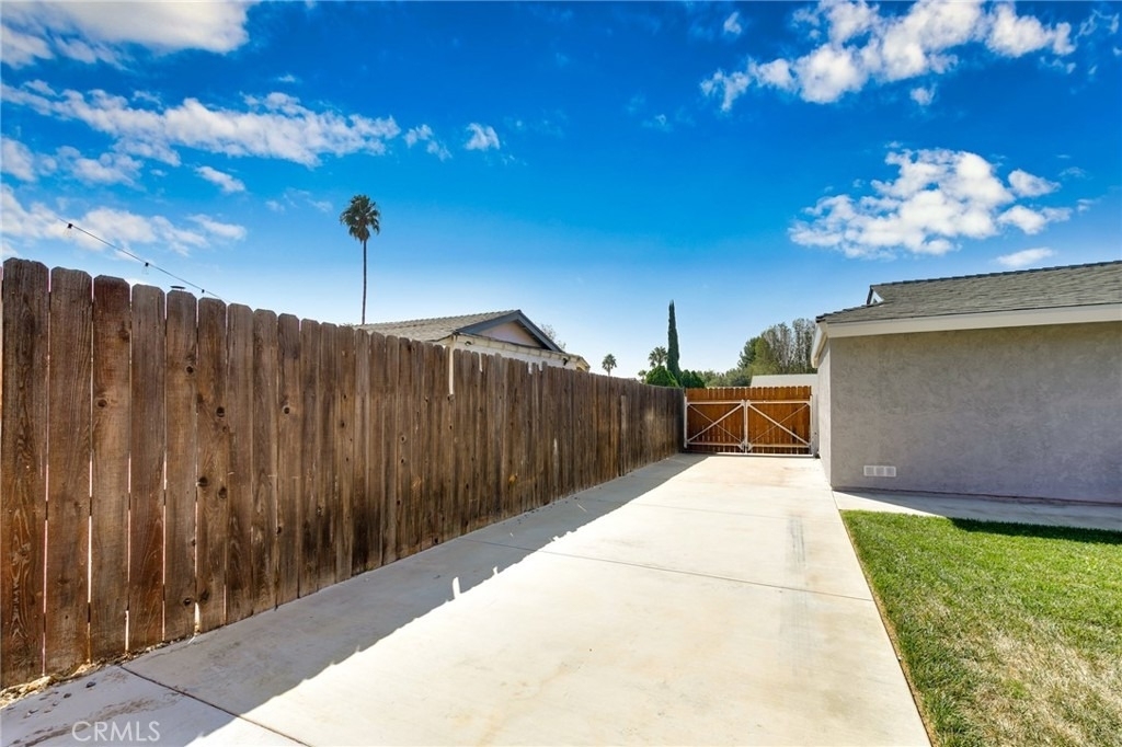 8017 Cambridge Avenue - Photo 25