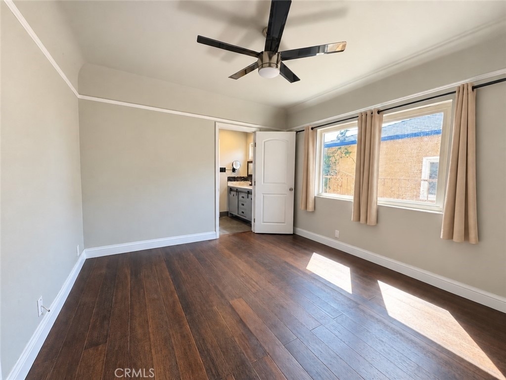 1652 La Golondrina Avenue - Photo 3