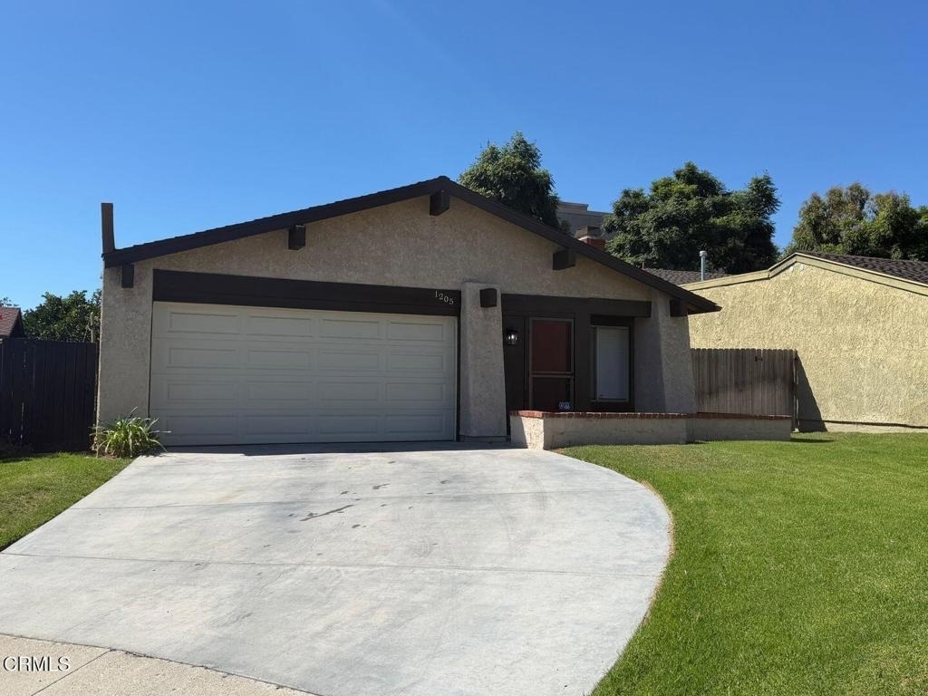1205 Snipe Avenue - Photo 0