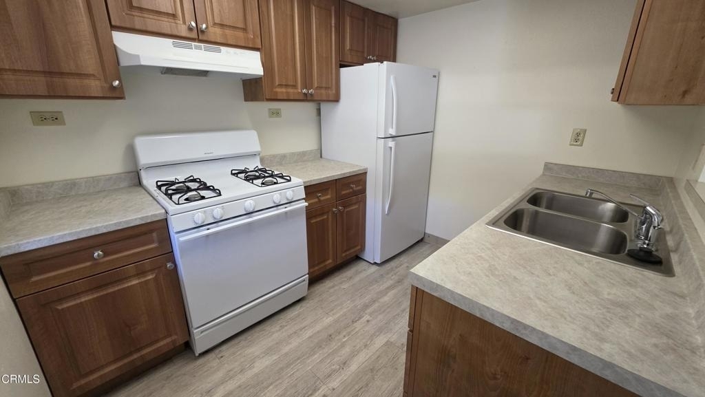 234 S Steckel Drive - Photo 3