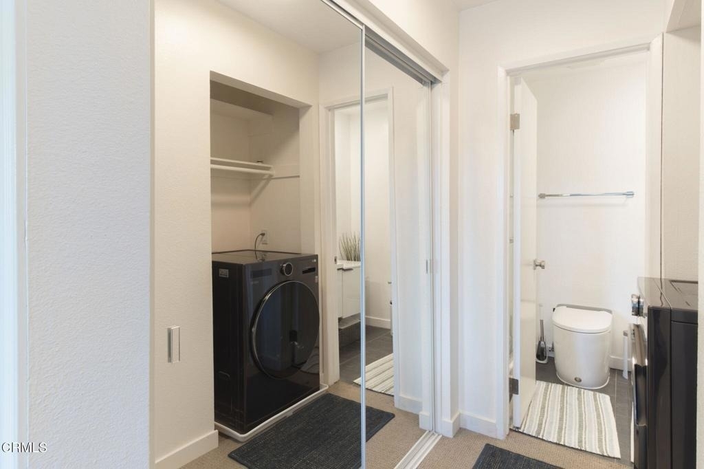 1340 E Hillcrest Drive - Photo 10