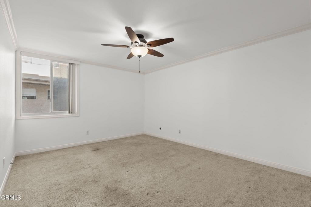 5325 Newcastle Avenue - Photo 12