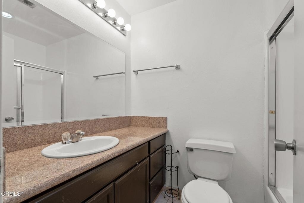 5325 Newcastle Avenue - Photo 19
