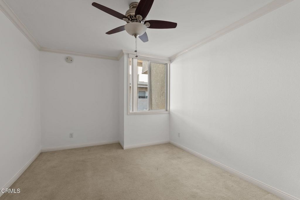5325 Newcastle Avenue - Photo 18